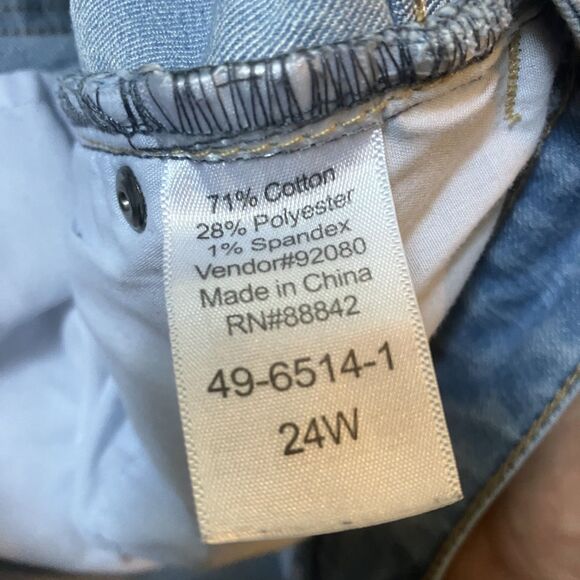 Lot of 2 Denim Shorts Womens Plus Size 24 W Bermuda Casual Stretch 5 Pocket - Picture 4 of 14